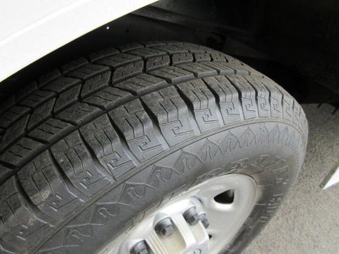 Used 2015 Chevrolet Express 3500 image 25