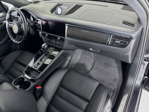 Used 2023 Porsche Macan S AWD/4WD image 18