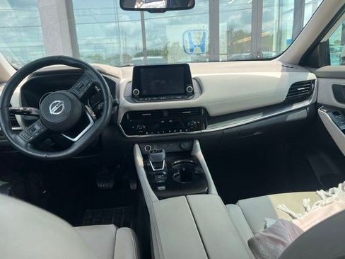 Used 2021 Nissan Rogue SL FWD image 14