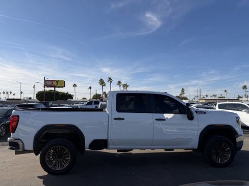 Used 2021 GMC Sierra 2500 4x4 Crew Cab w/ Gooseneck/5TH Wheel Package image 16