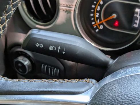 Used 2022 Jeep Gladiator Overland AWD/4WD image 25