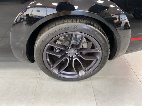 Used 2018 Dodge Challenger SRT Hellcat image 11