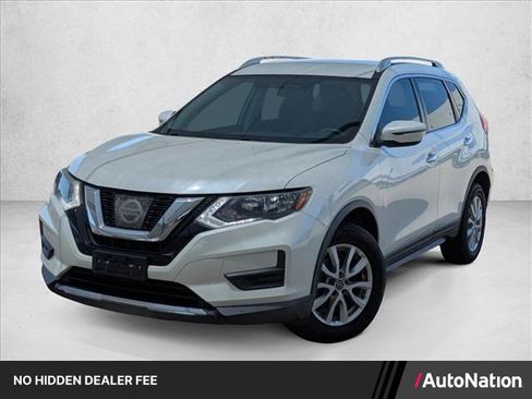 Used 2017 Nissan Rogue SV FWD image 1