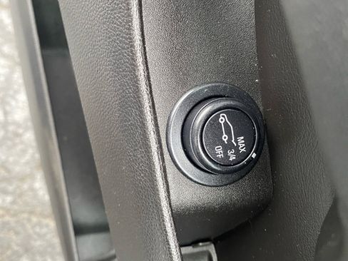 Used 2016 Cadillac SRX Luxury image 14