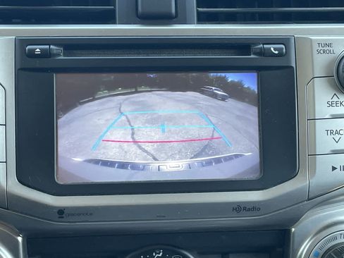 Used 2014 Toyota 4Runner SR5 AWD/4WD image 23