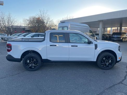 New 2025 Ford Maverick XLT w/ Black Appearance Package image 4