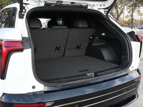 Used 2024 Chevrolet Blazer EV RS image 23