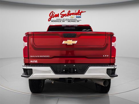 Used 2023 Chevrolet Silverado 2500 LTZ w/ LTZ Plus Package image 5