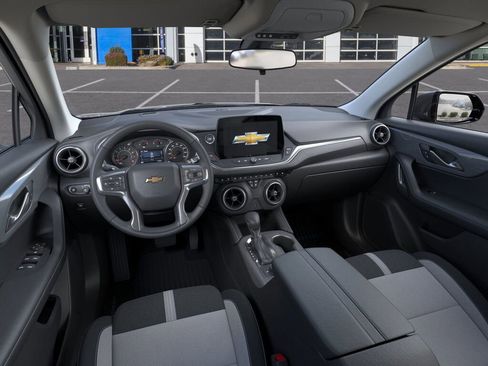 New 2025 Chevrolet Blazer LT image 15