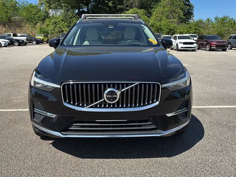 Used 2023 Volvo XC60 B5 Ultimate w/ Protection Package Premier image 2
