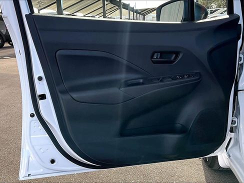 New 2025 Nissan Versa S image 13