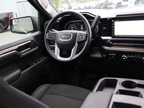 Used 2024 GMC Sierra 1500 Elevation AWD/4WD image 15