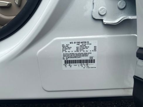 Used 2023 Lincoln Nautilus Reserve image 35