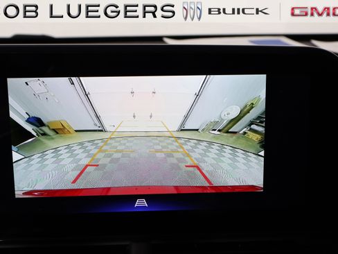 Certified 2024 Chevrolet Trax LT w/ LT Convenience Package image 23