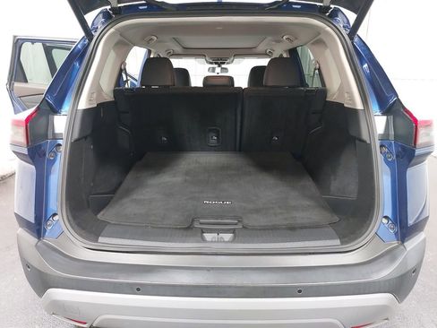 Used 2023 Nissan Rogue SV w/ SV Premium B Package image 12