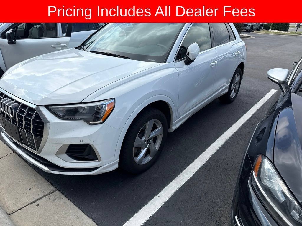Used 2021 Audi Q3 2.0T Premium w/ Convenience Package AWD/4WD image 1