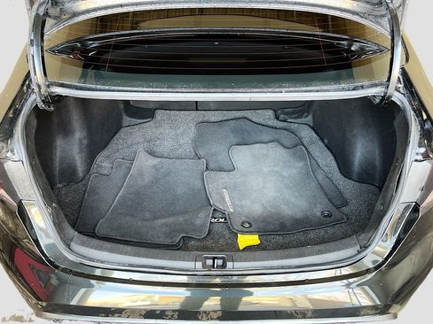Used 2022 Toyota Corolla SE w/ Carpet Mat Package (TMS) image 25