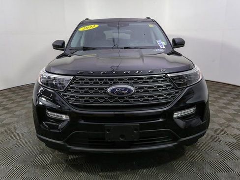 Used 2023 Ford Explorer XLT w/ Equipment Group 202A image 4