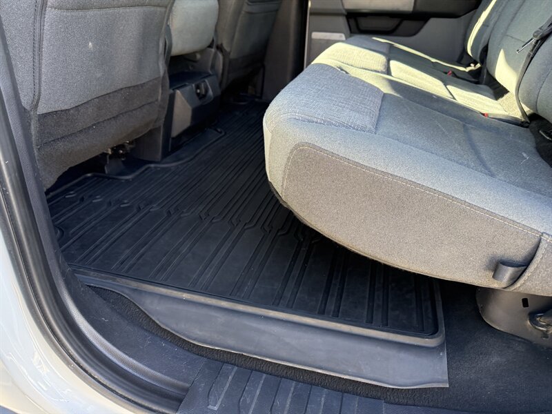 Used 2024 Ford F250 XLT w/ Black Appearance Package AWD/4WD image 15