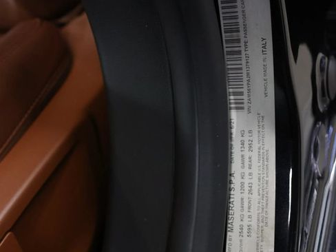 Used 2021 Maserati Quattroporte S RWD image 34
