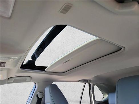 Used 2025 Toyota RAV4 XLE Premium image 18