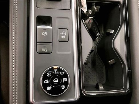 New 2025 Nissan Pathfinder Platinum w/ Cargo Package image 26