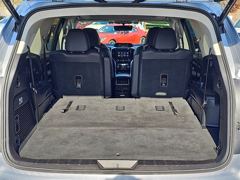 Certified 2022 Subaru Ascent Limited w/ Technology Package image 14