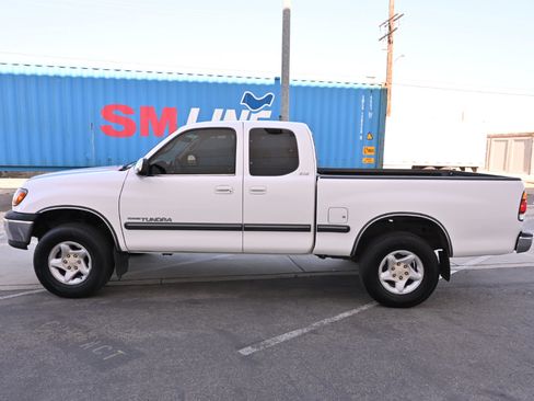 Used 2001 Toyota Tundra SR5 AWD/4WD image 4