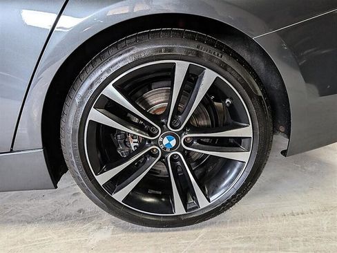 Used 2018 BMW 330i Sedan w/ Convenience Package RWD image 14