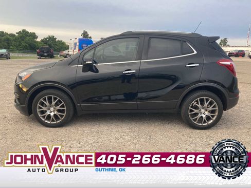 Used 2018 Buick Encore Sport Touring FWD image 2