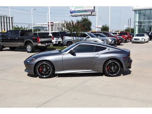 New 2027 Nissan Z Performance RWD image 3