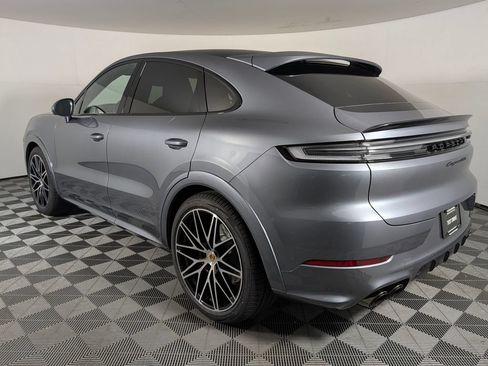 New 2026 Porsche Cayenne GTS AWD/4WD image 3