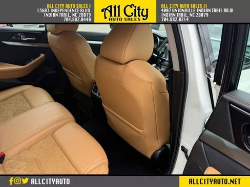 Used 2016 Nissan Maxima SR w/ Interior Lighting Package FWD image 28
