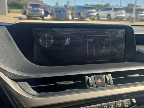 Used 2019 Lexus ES 350 w/ Premium Package image 27