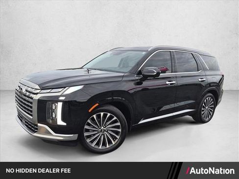 Used 2025 Hyundai Palisade Calligraphy FWD image 1