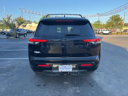 Used 2023 Nissan Pathfinder SL w/ SL Premium Package FWD image 36
