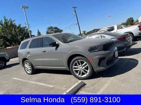 Used 2025 Dodge Durango GT AWD/4WD image 2
