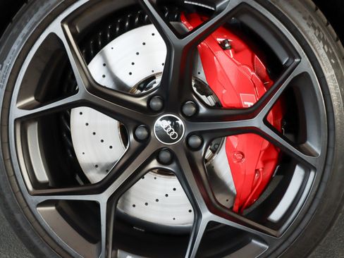 Used 2025 Audi RS 6 performance w/ Matte Carbon Package image 8