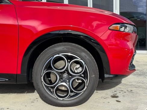 Used 2025 Alfa Romeo Tonale image 9