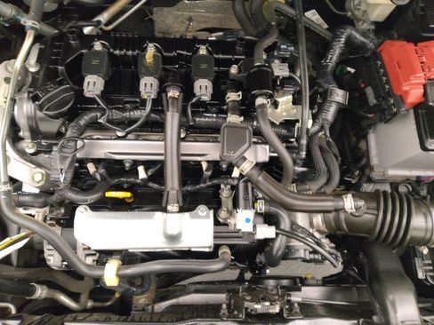 Used 2021 Nissan Kicks S image 30