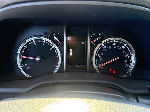 Used 2023 Toyota 4Runner TRD Off-Road image 27