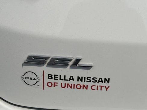 Used 2022 Ford Edge SEL AWD/4WD image 29