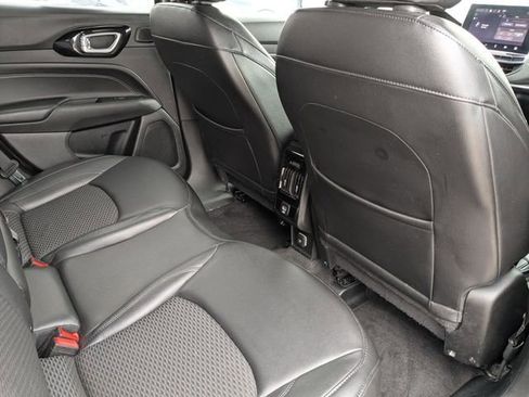 Used 2022 Jeep Compass Altitude w/ Sun and Sound Group image 11