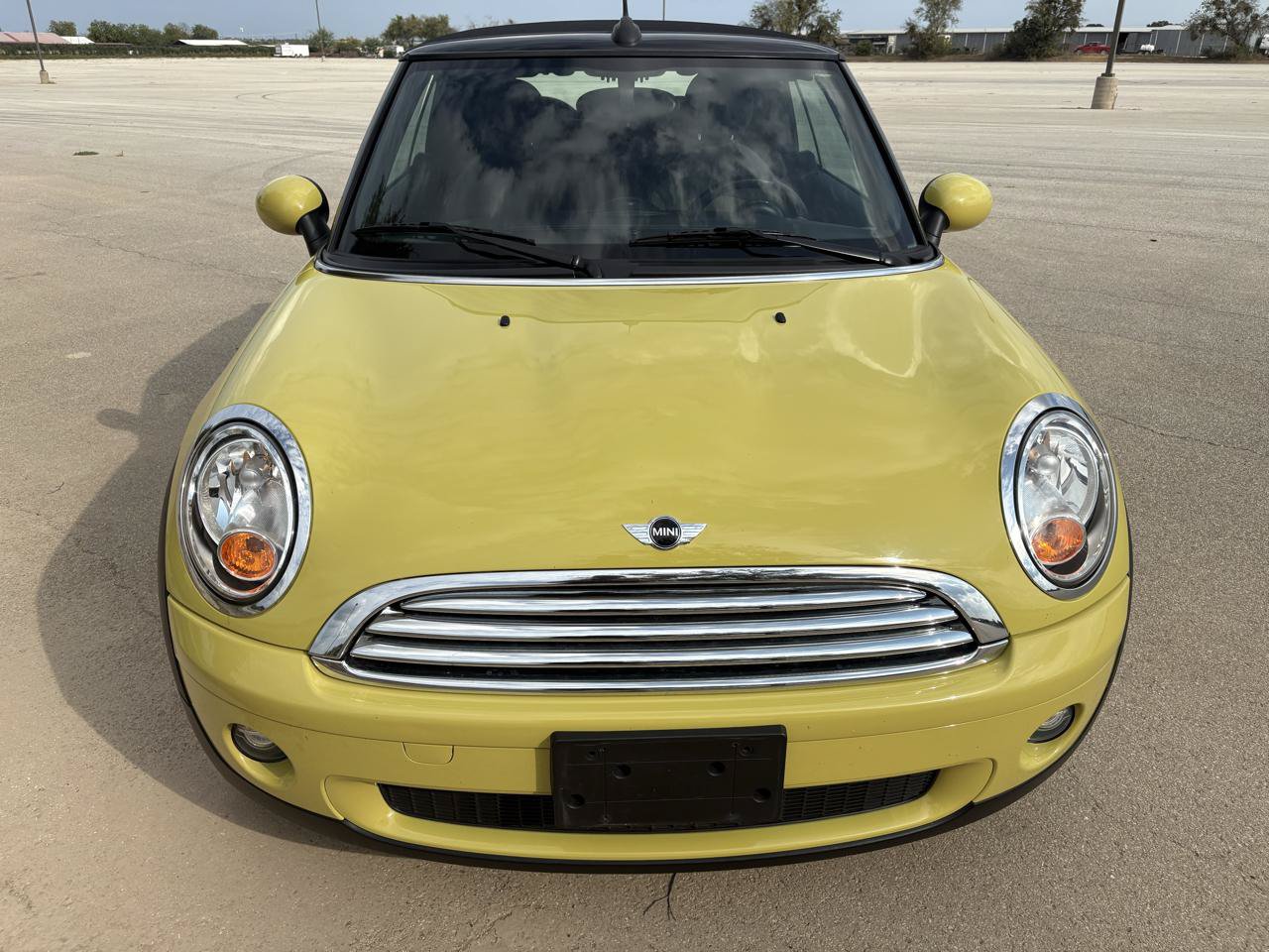 Used 2009 MINI Cooper Convertible FWD image 6
