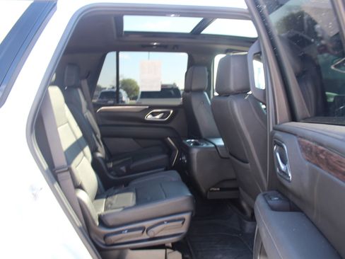 Used 2023 Chevrolet Tahoe Z71 w/ Z71 Off-Road Package image 19