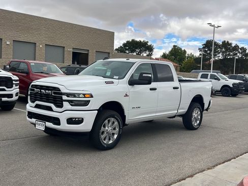 New 2026 RAM 2500 Big Horn AWD/4WD image 2