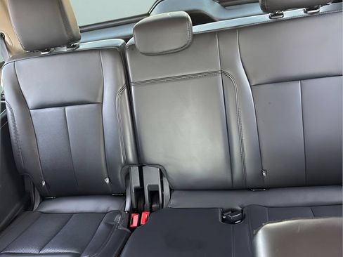 Used 2024 Ford Expedition XLT RWD image 15