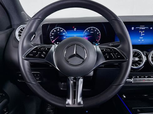 Certified 2025 Mercedes-Benz GLA 250 GLA 250 image 19