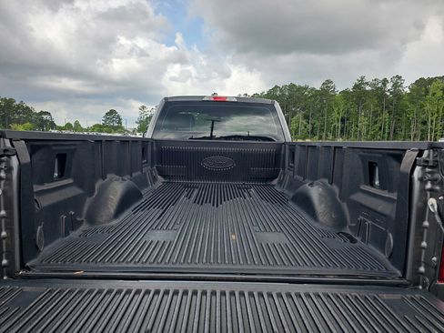 Used 2019 Ford F150 XL w/ Equipment Group 101A Mid RWD image 12