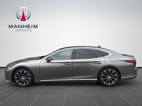 Used 2023 Lexus LS 500 AWD w/ Luxury Package image 4